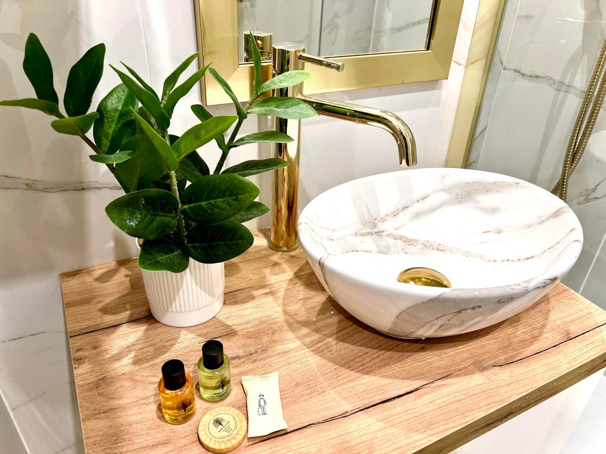 Apartament Happy Place Family & Business Targi Kielce Ngoại thất bức ảnh